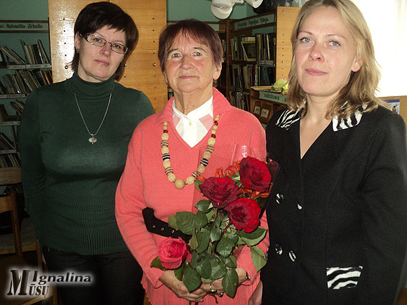 Su buvusiomis mokinėmis – Audrone Petroviene (kairėje) ir Edita Martinėniene
