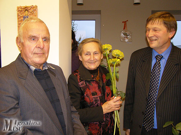 Rajono vicemeras Henrikas Šiaudinis su Ingridos seneliais