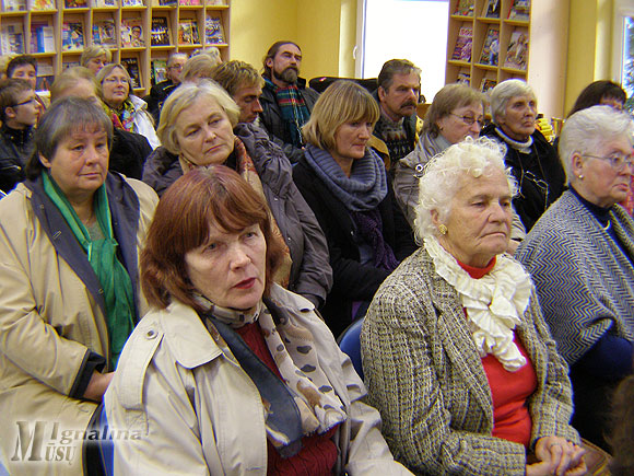 Gausus būrys nuolatinių bibliotekos lankytojų liko patenkinti mažai iki šiol pažinoto svečio viešnage Ignalinoje