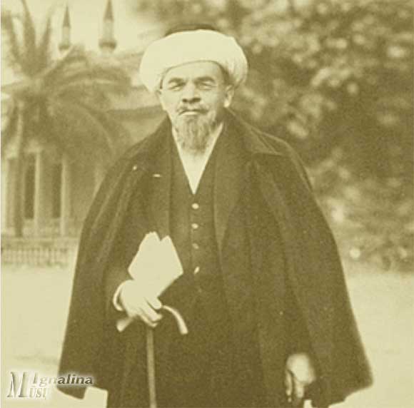 Sergejus Uljanovas su straipsniu 'Islamas, kaip paskutinė revoliucijos viltis'. Bagdadas 1946 m.