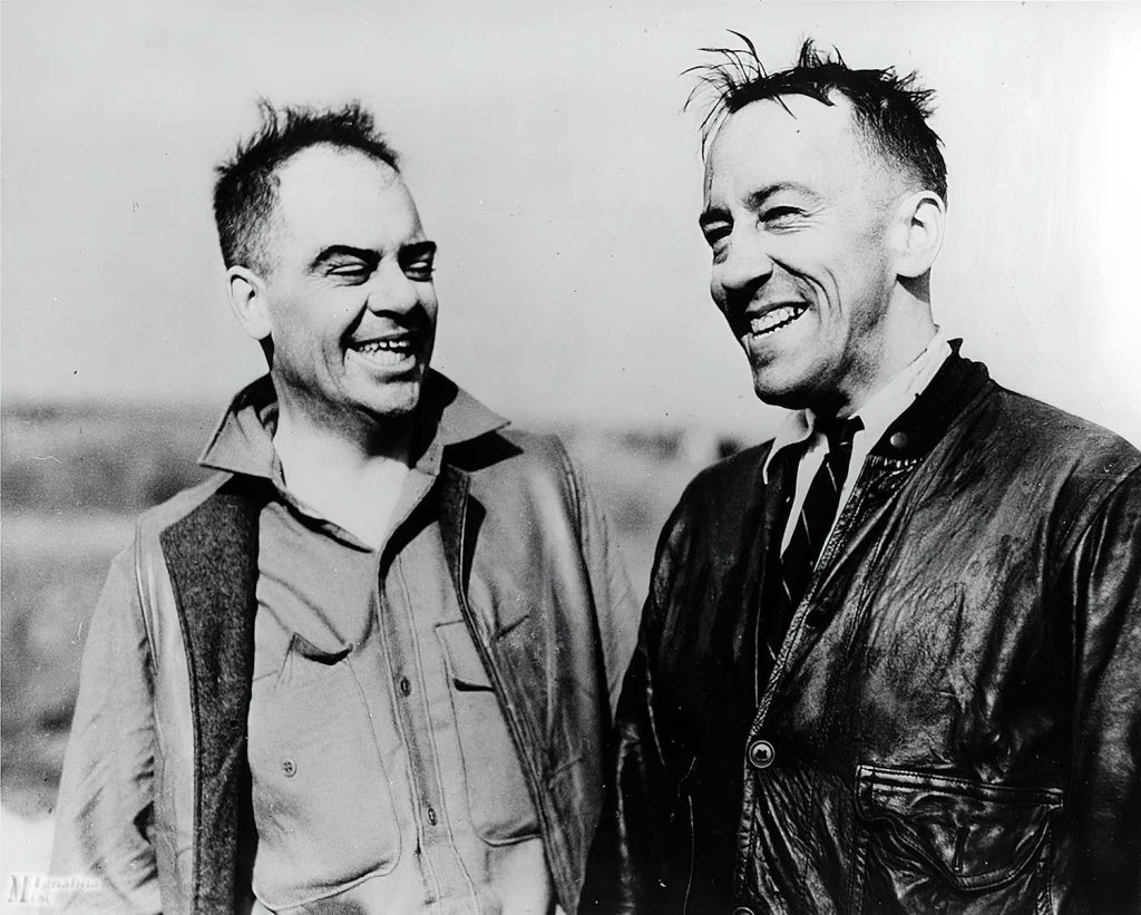 1932 m. Senajame Daugėliškyje nusileidę amerikiečiai Thomas G. W. Settle ir Winfield Bushnell